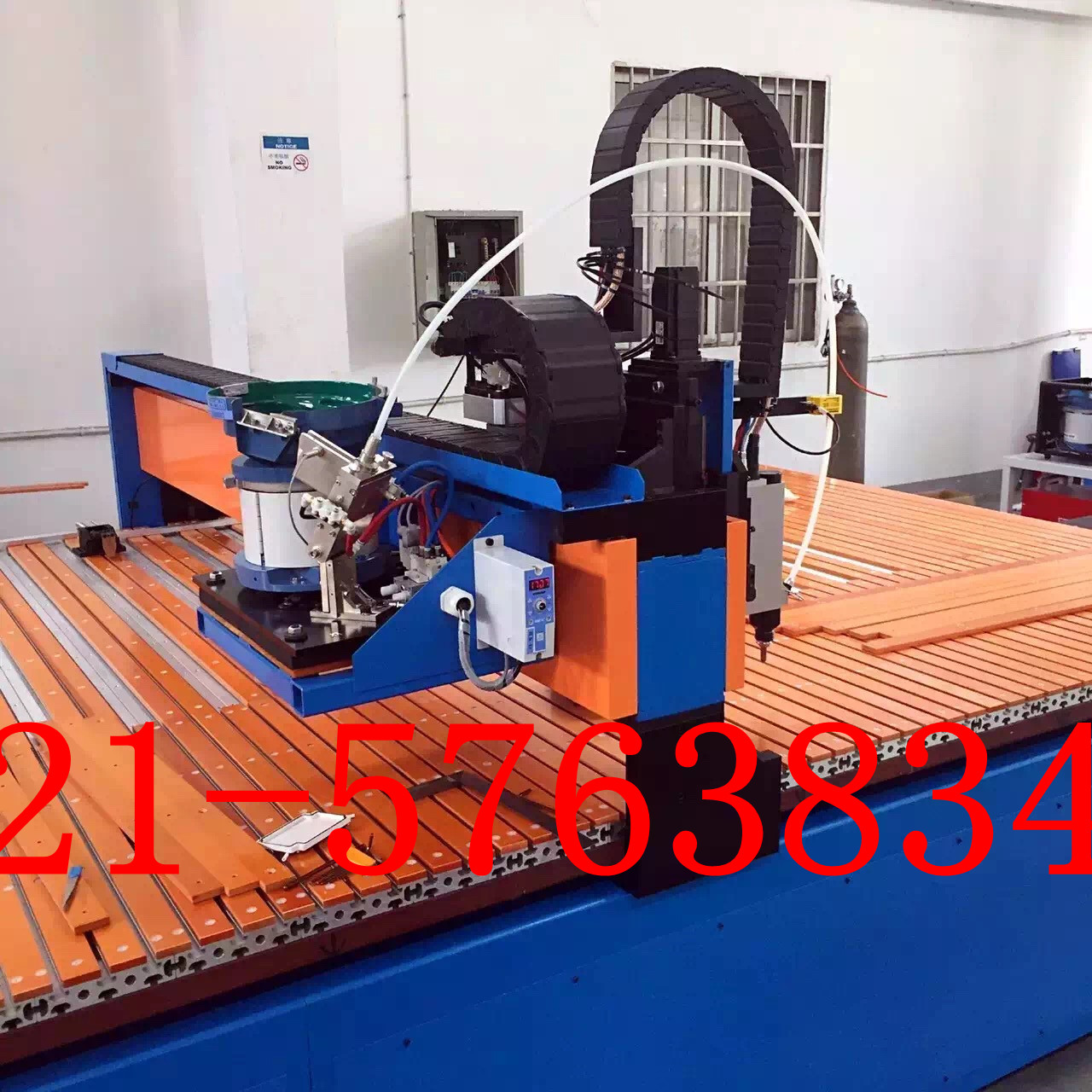 全自動(dòng)螺柱焊機(jī)